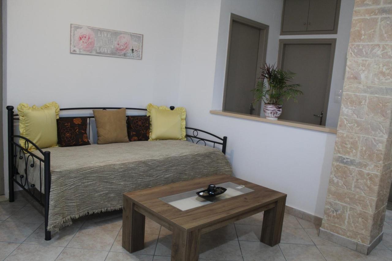 Vakis Apartments 5 Romanon 외부 사진